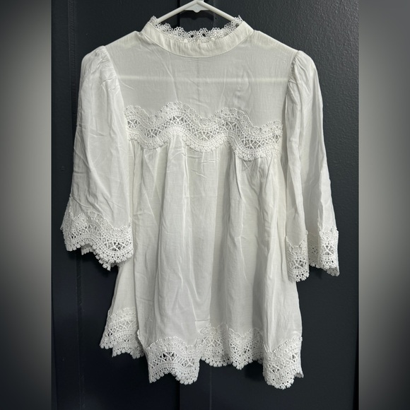 Elegant Bohemian Lace Trim White Blouse - Picture 11 of 15